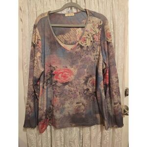 Cute LongSleeve flower/writing shirt from XCIT USA